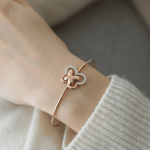 Load image into Gallery viewer, Romantic Diamond Interlocking Clover Bangle in 18K Rose Gold