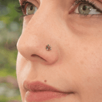 Load image into Gallery viewer, Vibrant Navaratna-Inspired Floral Nose Pin in 18K Yellow Gold
