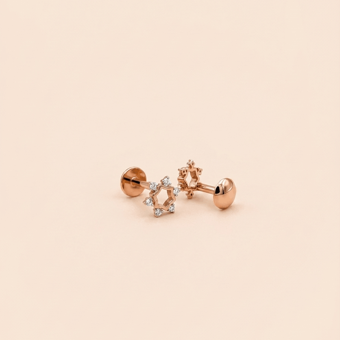 Minimalist Open Star Diamond Stud Earrings in 18K Rose Gold