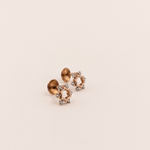 Load image into Gallery viewer, Minimalist Open Star Diamond Stud Earrings in 18K Rose Gold
