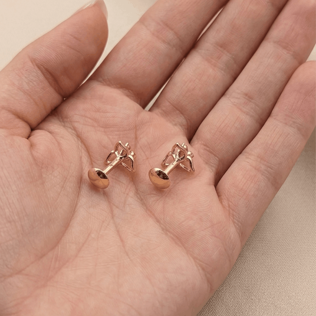 Petite Trefoil Floral Diamond Stud Earrings in 18K Rose Gold