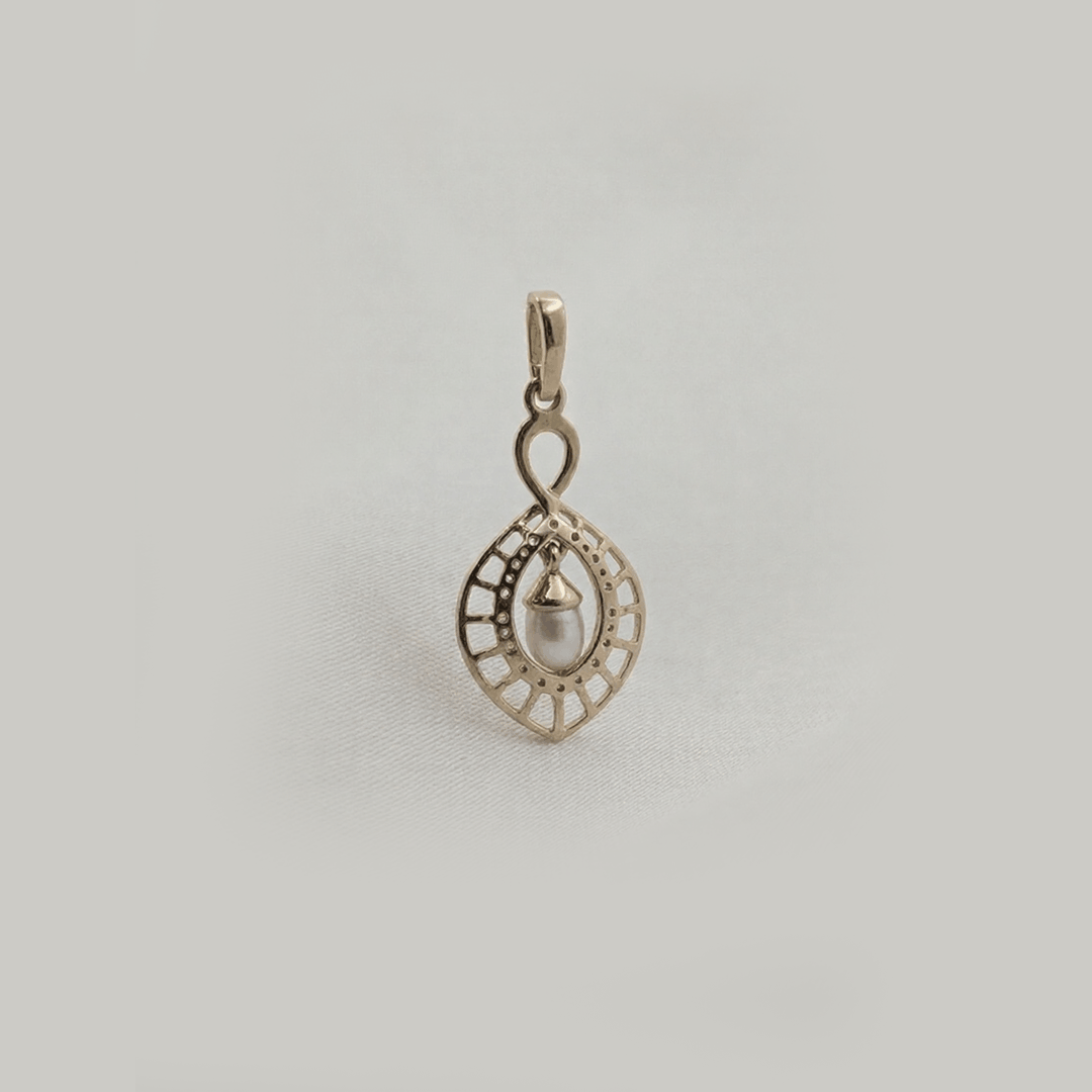 Lumina Pearl & Tapered Diamond Drop Pendant in 18K Yellow Gold